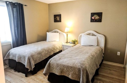 Arcadian Shores House | Laurel Court 215
