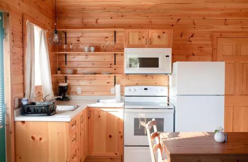 Halifax County House | Lawrencetown Lodge - The Birch Studio