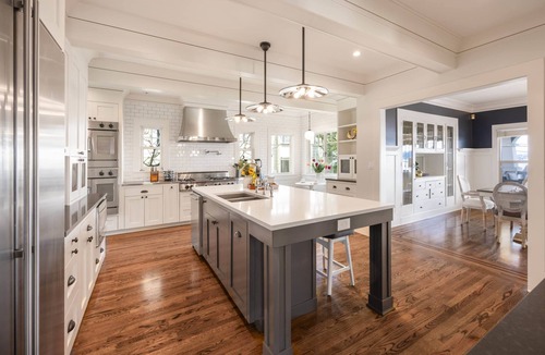Leschi House | Leschi Retreat w, Breathtaking Water View,Sleeps 14