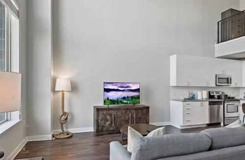 Tysons Apartment | Life at The Top | Luxury | Loft | Pool | Lifestyle
