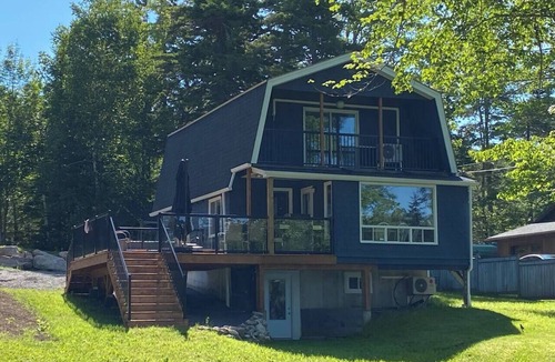 East Dalhousie House | Life is Great on the Lake!