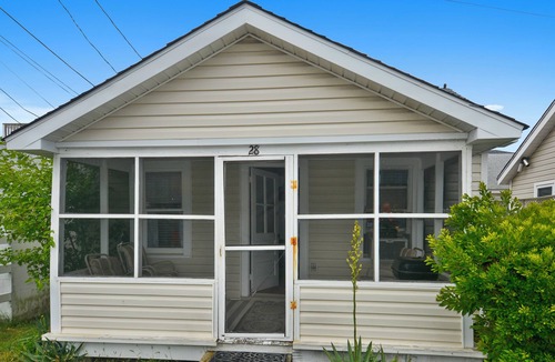 Rehoboth by the Sea Cottage | LINENS INCLUDED*! STEPS TO OCEAN, DEWEY BEACH, WALK TO RESTAURANTS & MORE. One story, 2 bedroom 1 bathroom, cottage just steps from the ocean.