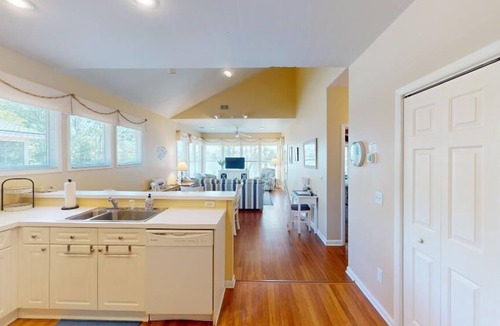 Litchfield by the Sea Villa | Litchfield Lakeside Hideaway 2BR Near the Beach