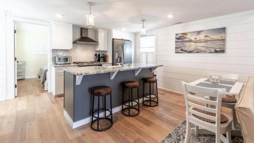 Cape May House | Little Cottage On Lafayette