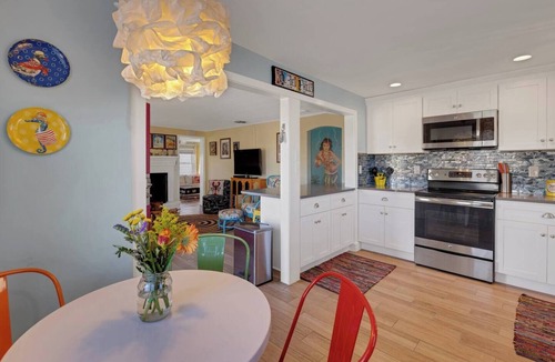Kill Devil Hills Cottage | Little Pearl- Classic OBX Cottage- Semi Oceanfront