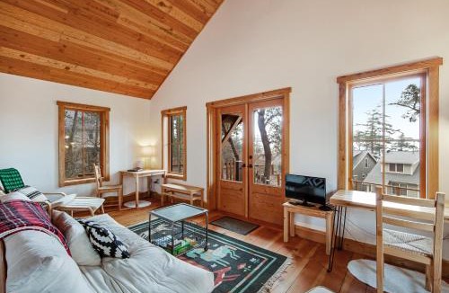 Eastsound House | Little Refuge in town