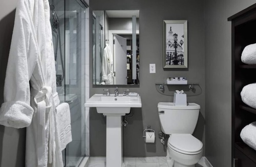 Capitol Hill House | Live Entertainment! Minutes to City Center DC!
