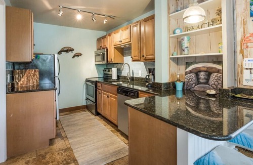 Siesta Key Cottage | Location. 3 bedroom cottage block from beach and two blocks from Siesta Village