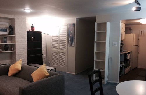Stanton Park Apartment | Location, Convenience and Charm by Capitol Hill FREE Parking Included