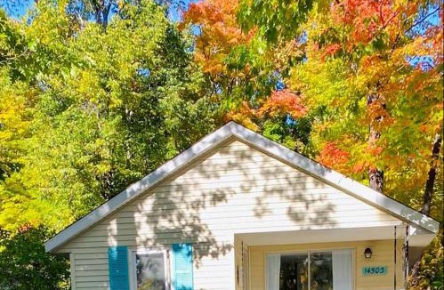 Alpena House | Long Lake Cottage-Hot Tub-Pet Friendly-Near Alpena