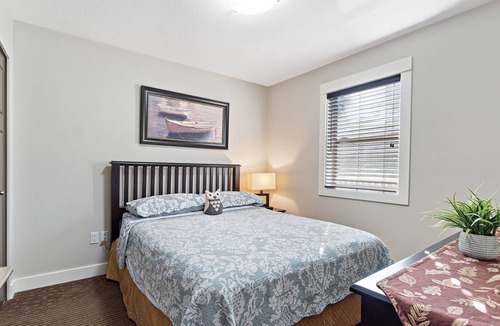 Regional District of Nanaimo Cottage | Looking for a place to unwind and relax, then this is the place for you.