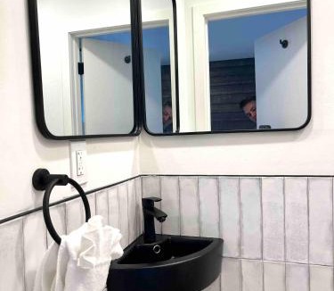 Logan Circle House | “LOVE SHACK” alley guesthouse in DC’s HOTTEST AREA