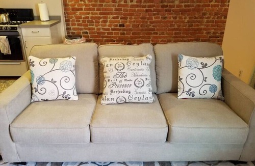 Adams Morgan Bed & Breakfast | Lovely, 1 BR in Adams Morgan! Walk Everywhere!