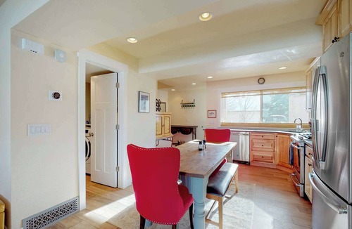 Park Meadows Condo | Lovely condo with fireplace, WiFi, washer & dryer - great location