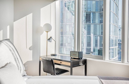 West Bellevue Apartment | Lovely Downtown Bellevue Studio w/Gym, W/D, near shops, by Blueground