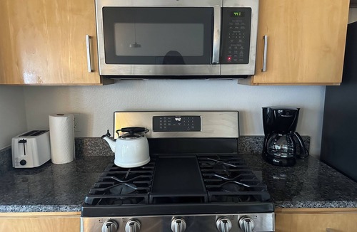 Rockville Apartment | lovely loft in the heart of town