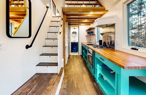 Gardiner Apartment | Lovingly crafted tiny home with wood stove, grill, & serene views