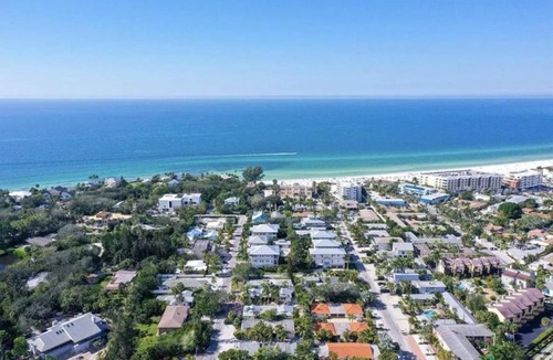 Siesta Key House | Lulu's Crescent Cottage #2