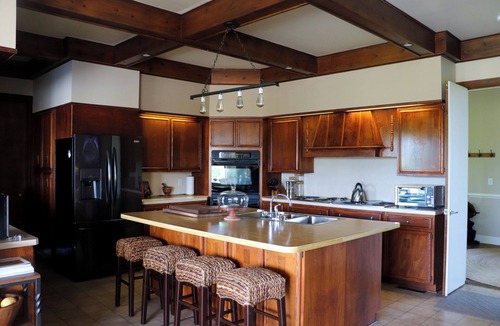 Haywood House | Lush Countryside & Shenandoah Mountain Views at Quiet Hills Retreat