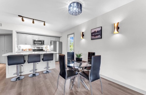 Oro-Medonte Condo | Lux 4bd 2bath 1400 sqft Condo