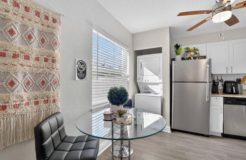 North Hyde Park Condo | Lux Home-Downtown-MINS from HCA Tampa Hospital