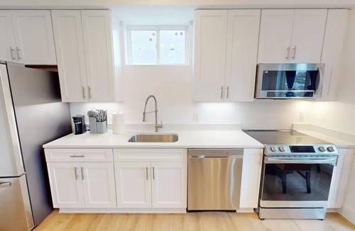 Brightwood Park Apartment | Lux Penthouse Unit