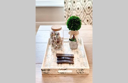 Old Town West Apartment | Luxe 2 BR With 2 King Beds Only 2 Blocks to Metro and Free Parking