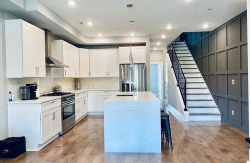 Trinidad Condo | Luxe 3BDR Penthouse Rooftop TV+Capitol+Monument Views+Parking Free Cancellation