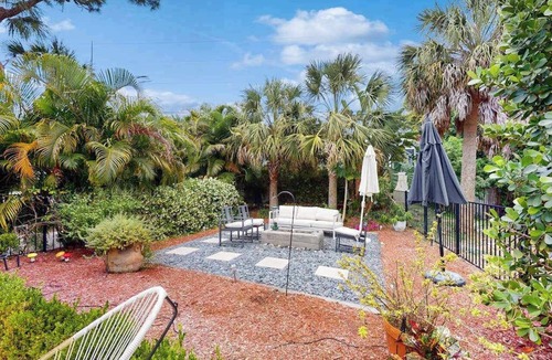 Whitfield House | Luxe bay-view escape with private pool, kayak, grill, ice box, & all-new interior