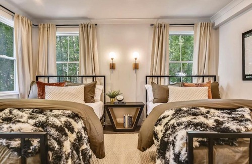 Jamaica Plain House | Luxe Boston Condo Near T