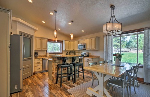 Bryce Canyon Cottage | Luxe Home ~ 2 Mi to Bryce Canyon National Park!