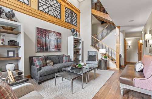 Midway Villa | Luxe Retreat at Zermatt Luxury Chalet: 4-Bedrooms w/ Resort Amenities & Nature