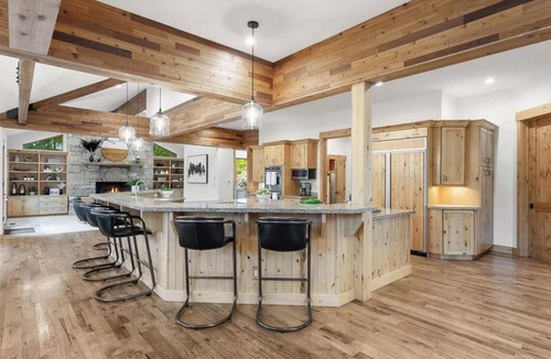 Deer Valley Villa | Luxurious Deer Valley Villa: Private Shuttle to Slopes & Breathtaking Views