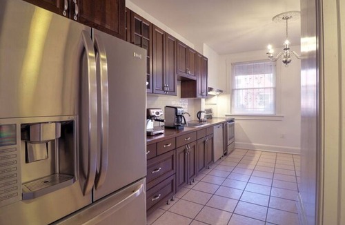 Dupont Circle House | LUXURIOUS MODERN LARGE DUPONT CIRCLE BROWNSTONE 6BR 4BA