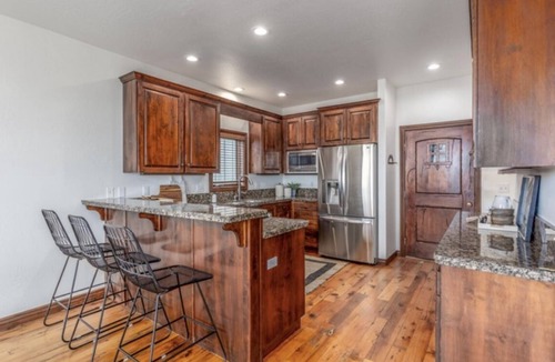 Bear Hollow Village Cottage | Luxurious Park City Ski Home - Stunning Views