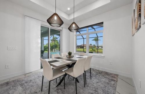 Pebble Beach House | Luxury 3-bedroom Villa with Heated pool and spa