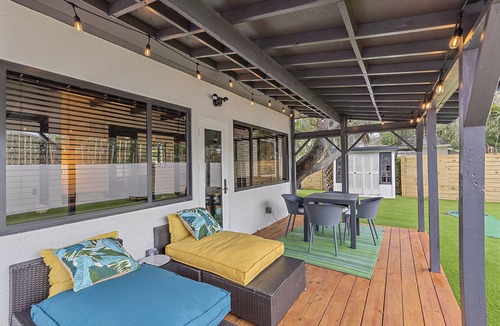 Indian Beach Sapphire Shores House | Luxury 4/3 home by Downtown, the bay and the Keys