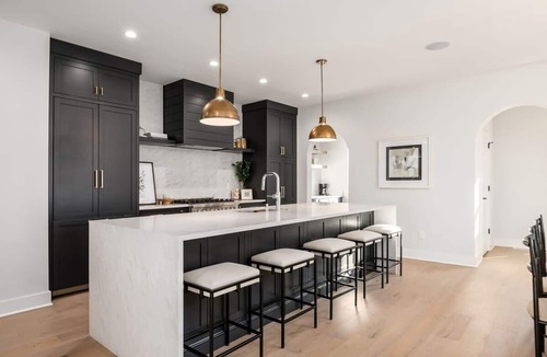 Downtown Columbus House | Luxury 4-Bedroom New-Build Short North Home with Private Rooftop Terrace