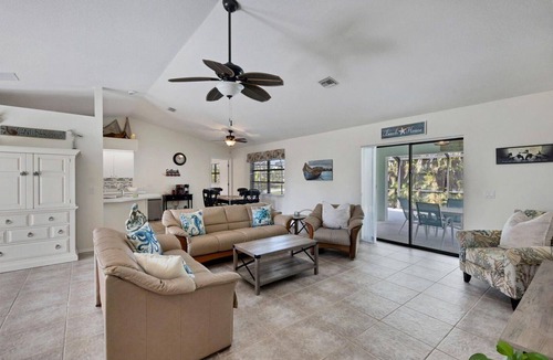South Gulf Cove Villa | Luxury Contemporary Style Villa on Charlotte Harbor Area, Charlotte County Villa 5861