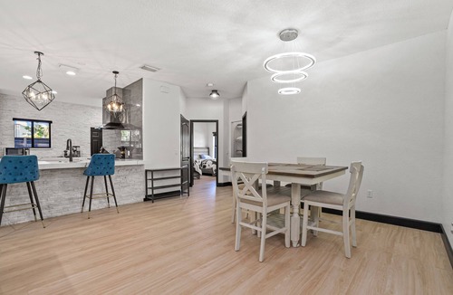 Alta Vista House | Luxury Home in Downtown Sarasota, Heated Pool, Minutes to Siesta Key & Longboat.