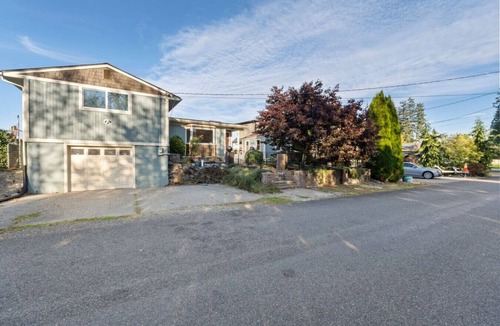 Fort Lewis House | Luxury Lakefront Escape | Hot Tub & Private Dock