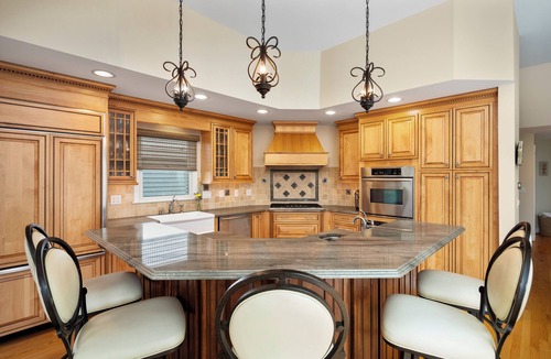 Harvey Cedars Villa | Luxury LBI Retreat 5BR, 4.5 BA ocean and bay views, hot tub, elevator. Sleeps 14
