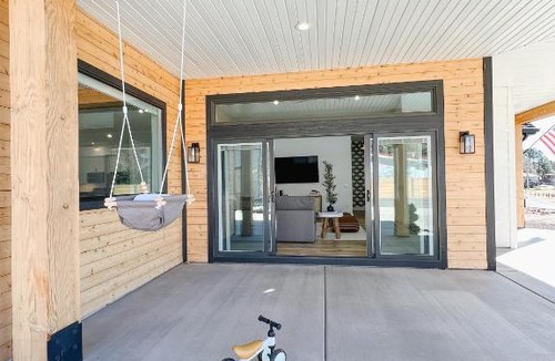 Show Low House | LUXURY MODERN FAMILY VACATION- Bison Ridge Retreat