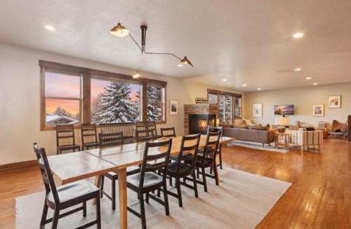 Summit Park Apartment | Luxury Park City Mountain Home Sleeps 14 with Hot Tub and Mountain Views
