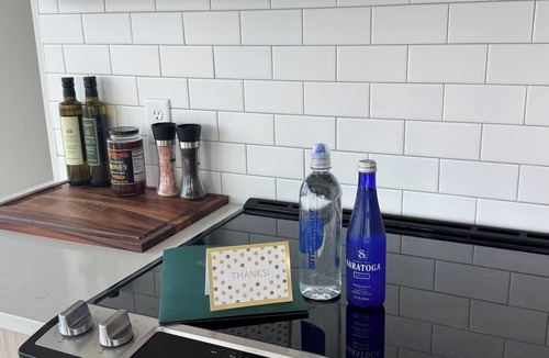 Glenwood South Condo | Luxury Raleigh Condo w/Panoramic City Sunset Views