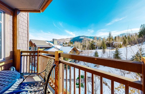 Park City Condo | Luxury ski-in/ski-out condo with views, multiple fireplaces, pool & hot tub