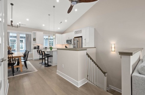 Caine Woods House | Luxury Town Home with Pool
