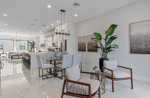 Downtown House | Luxury Townhome, Private Rooftop Jacuzzi