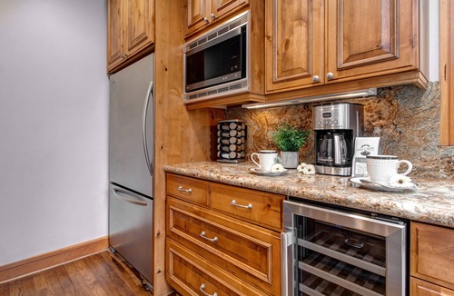 Park Meadows House | Luxury Townhome with Community Amenities, Recreation & Great Location!