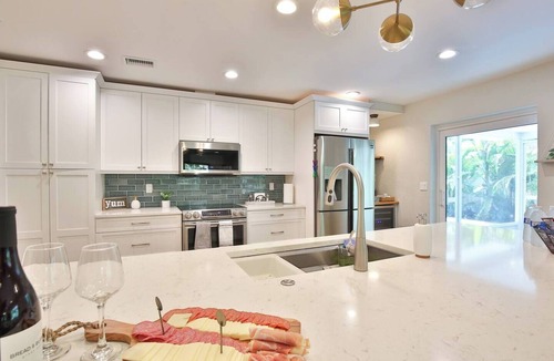 Arlington Park Villa | Luxury Villa with Pool, Game Room, Near Beach